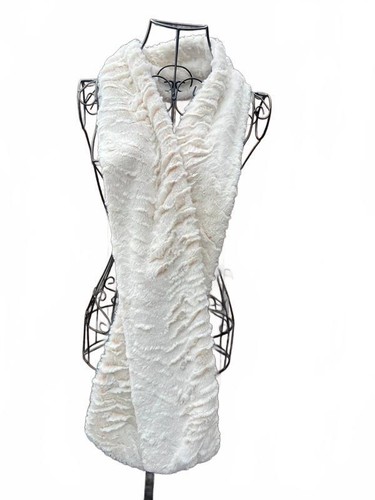 Ivory faux fur - faux, stole