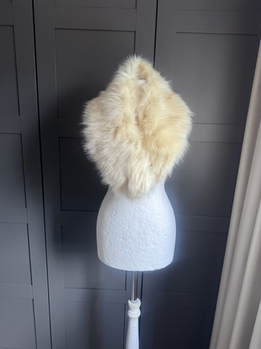 Cream ivory faux - , fur