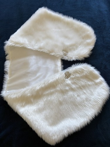 Ivory faux fur bridal - ivory,