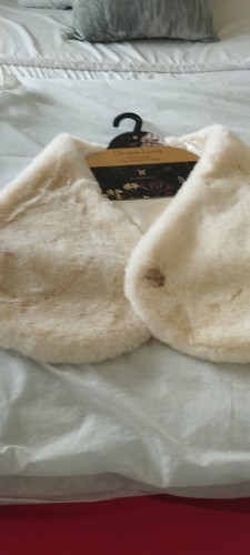 Cream faux fur - fur, stoa